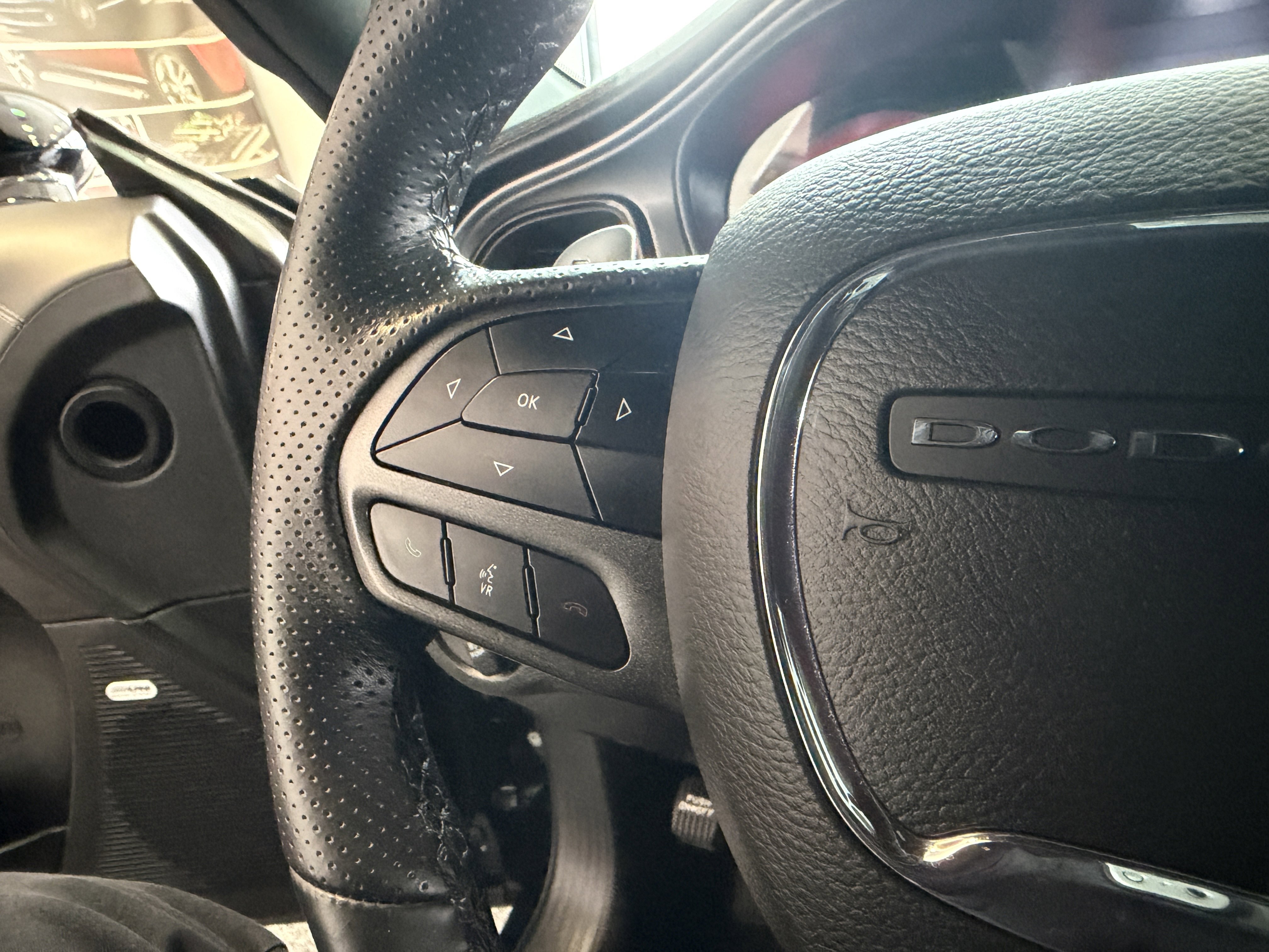 Used 2023 Dodge Challenger R/T w/ Plus Package image 32