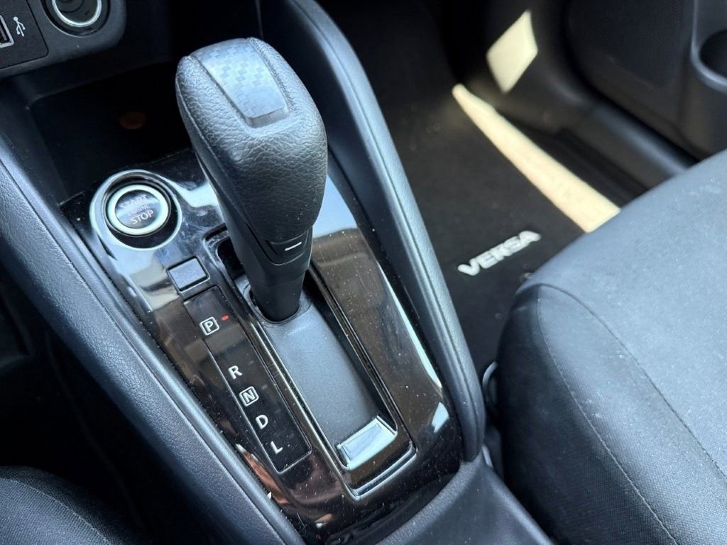 Used 2021 Nissan Versa S FWD image 26