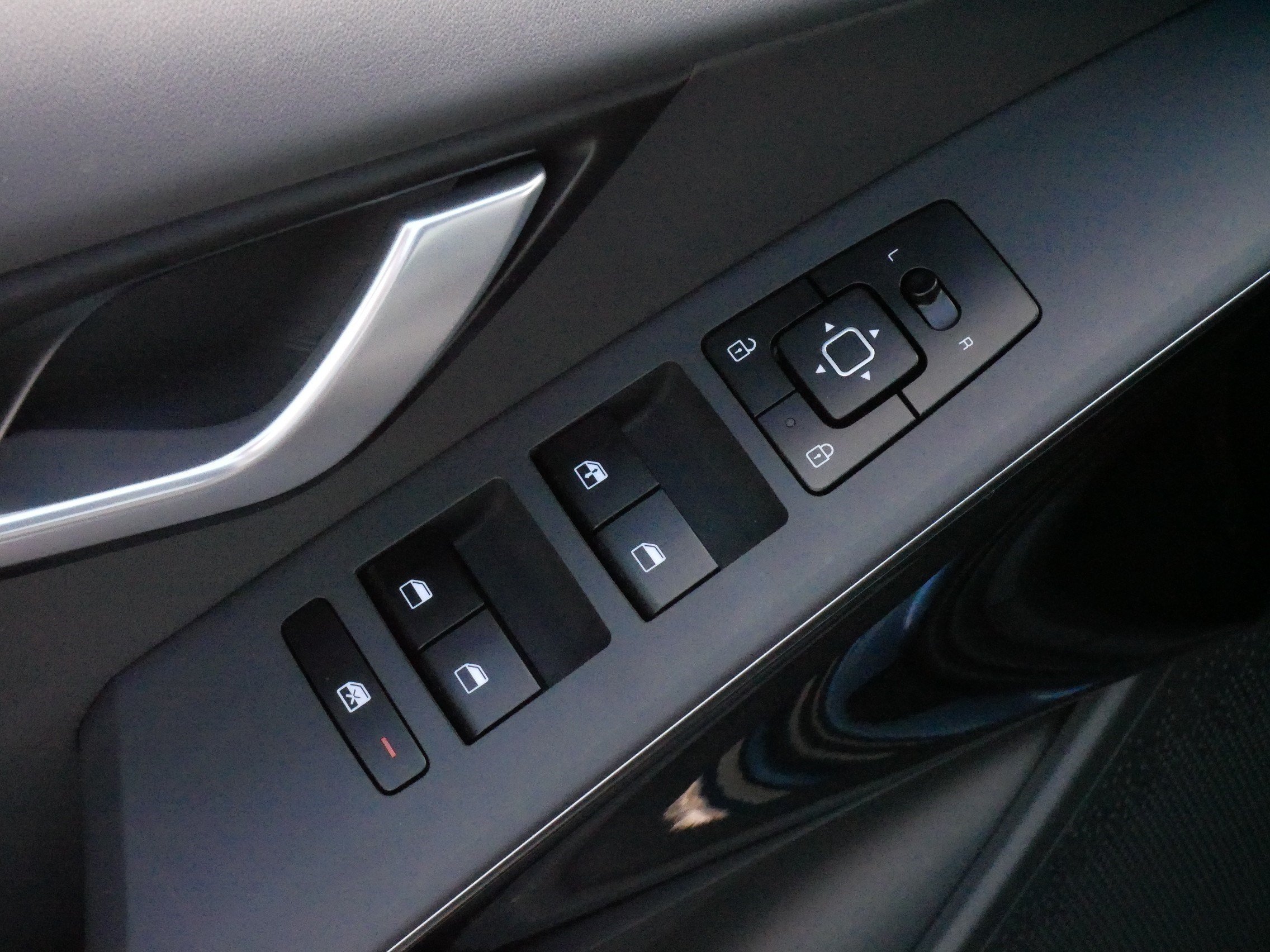 Used 2024 Kia Niro Wind w/ Wind Preserve Package FWD image 19