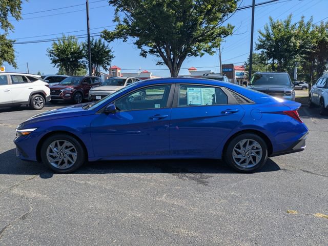 Used 2024 Hyundai Elantra SEL FWD image 7