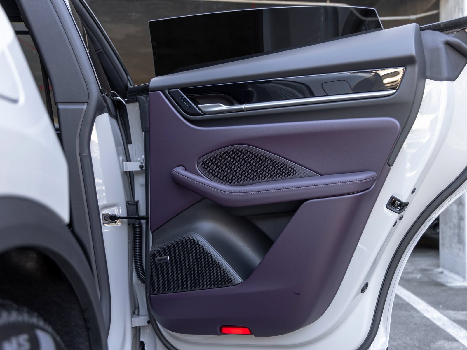 New 2026 Porsche Macan Electric RWD image 48
