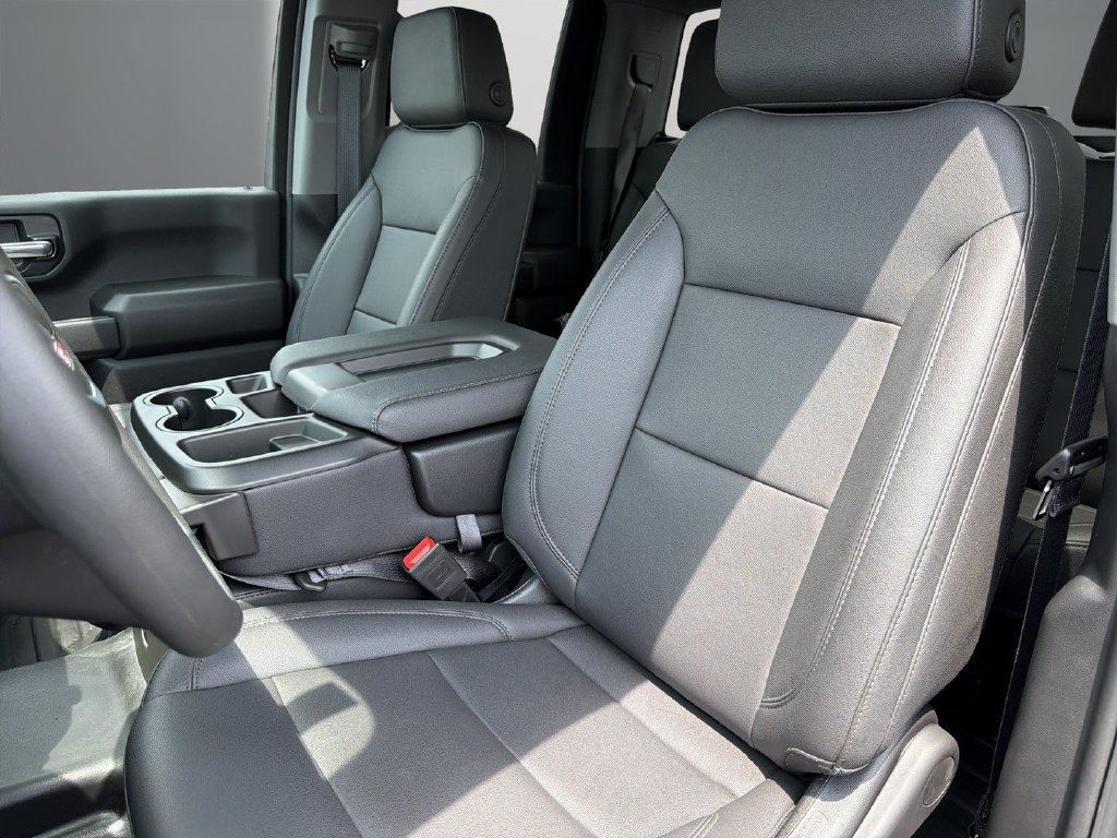 Certified 2025 GMC Sierra 2500 Pro AWD/4WD image 14