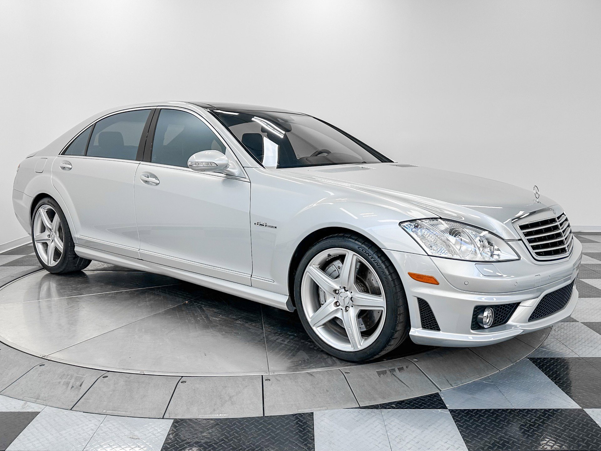 Used 2009 Mercedes-Benz S 63 AMG image 3