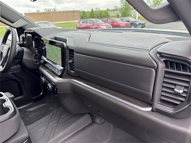 Certified 2024 Chevrolet Silverado 1500 RST w/ Dark Appearance Package image 30