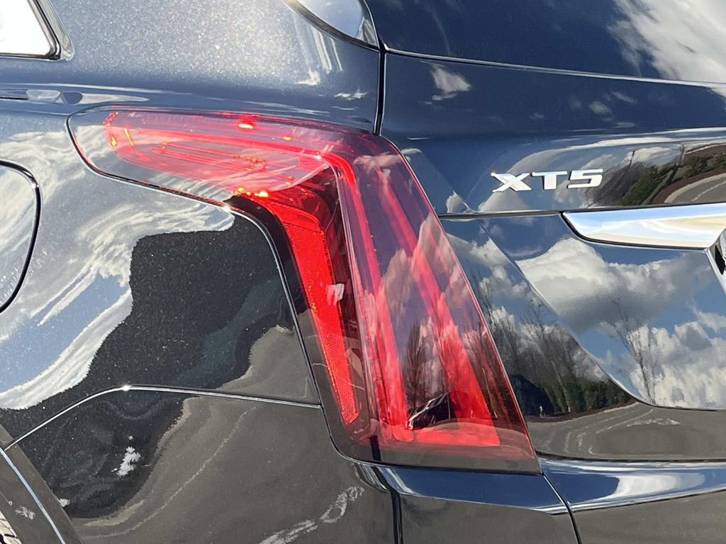New 2026 Cadillac XT5 Premium Luxury w/ Driver Assist Package FWD image 10