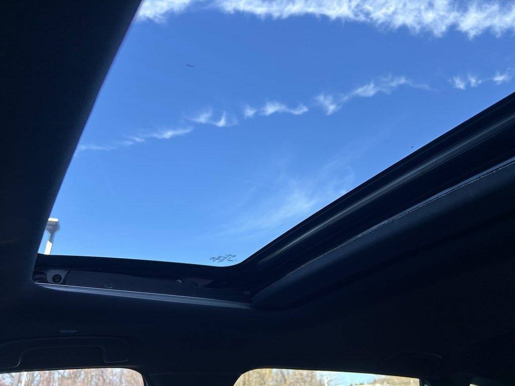 Used 2025 Honda CR-V Sport Touring image 18