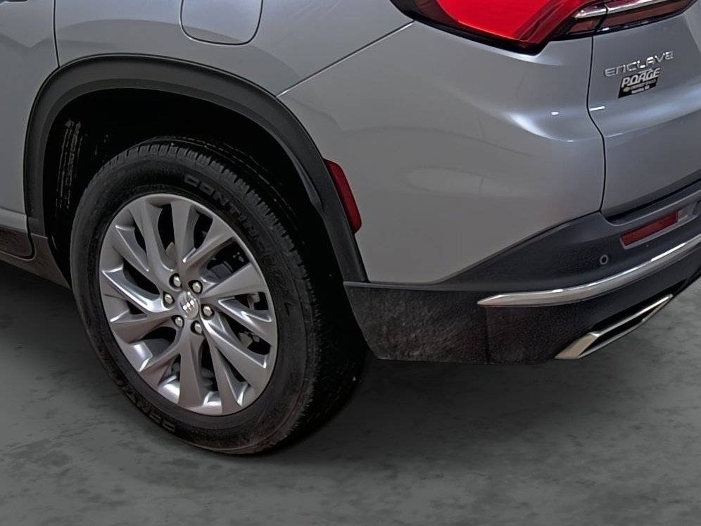 Used 2025 Buick Enclave Preferred image 9