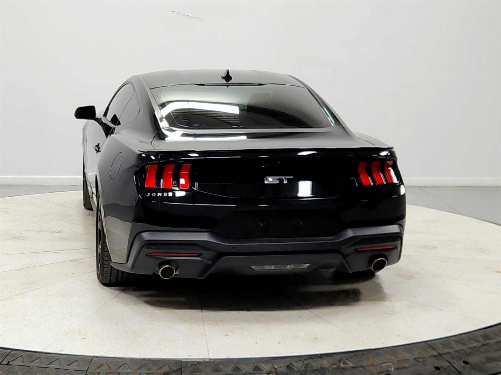 Used 2024 Ford Mustang GT image 6