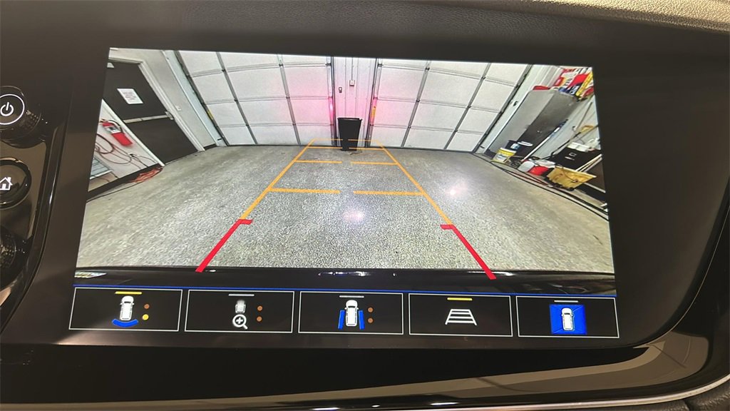 Used 2023 Buick Envision Avenir image 29