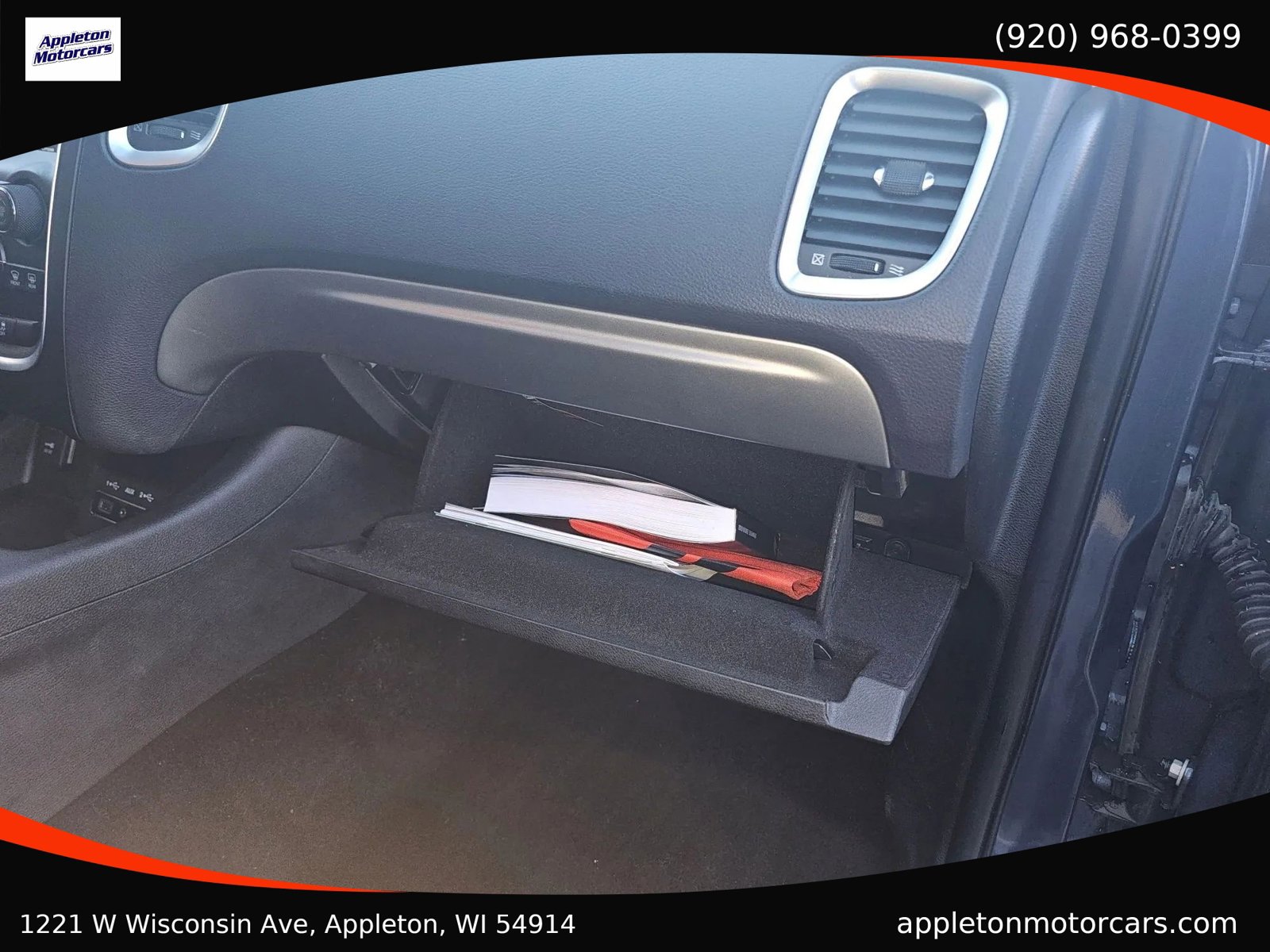 Used 2020 Dodge Durango SXT image 29