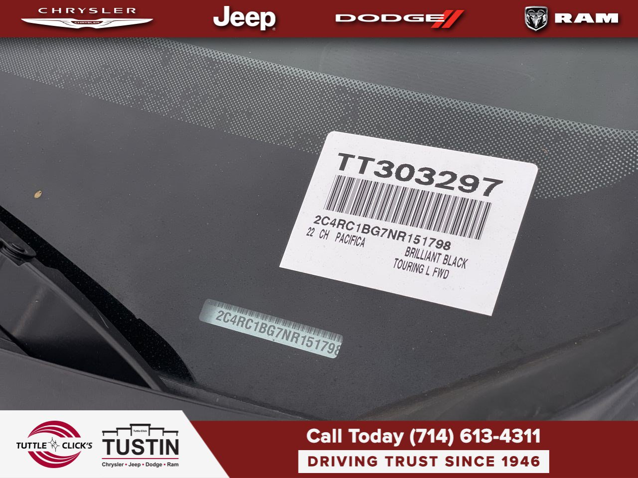 Used 2022 Chrysler Pacifica Touring-L FWD image 39