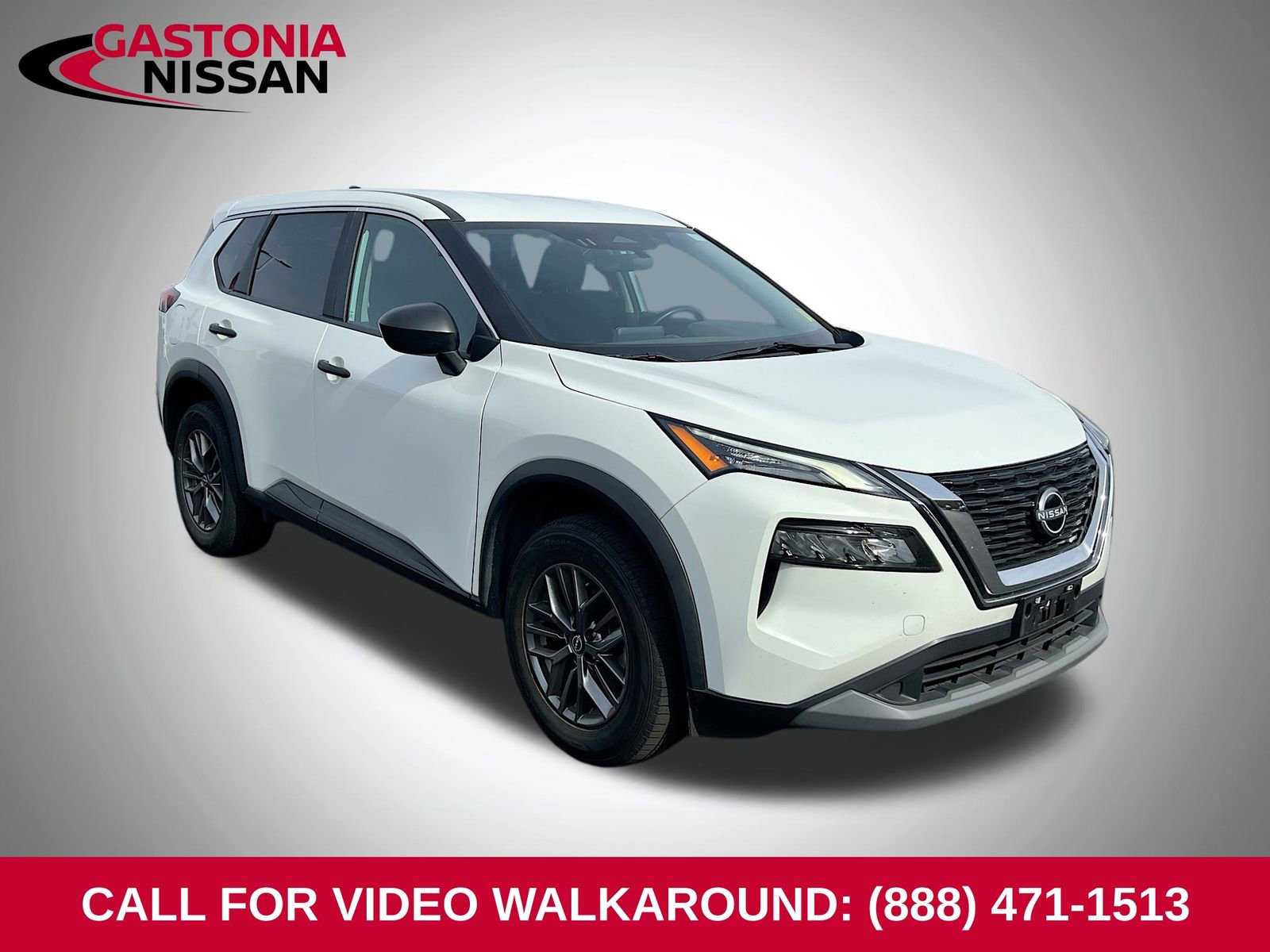 Used 2023 Nissan Rogue S image 1