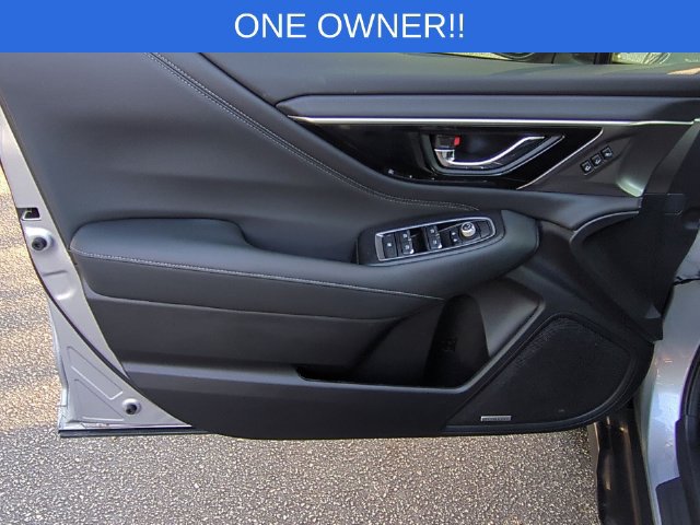 Used 2025 Subaru Outback Limited AWD/4WD image 12