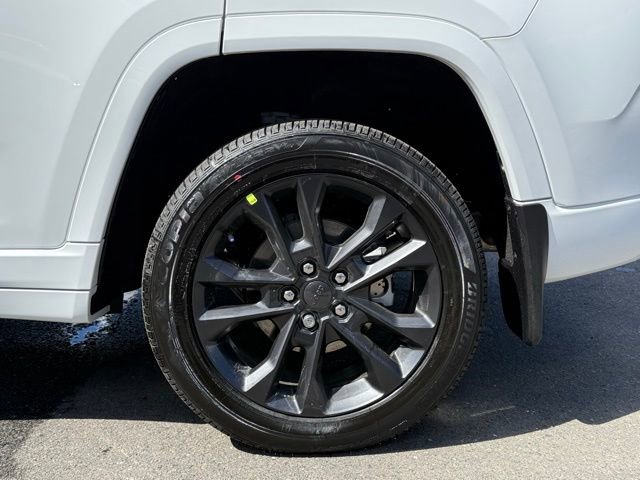 New 2026 Jeep Grand Cherokee Limited AWD/4WD image 16