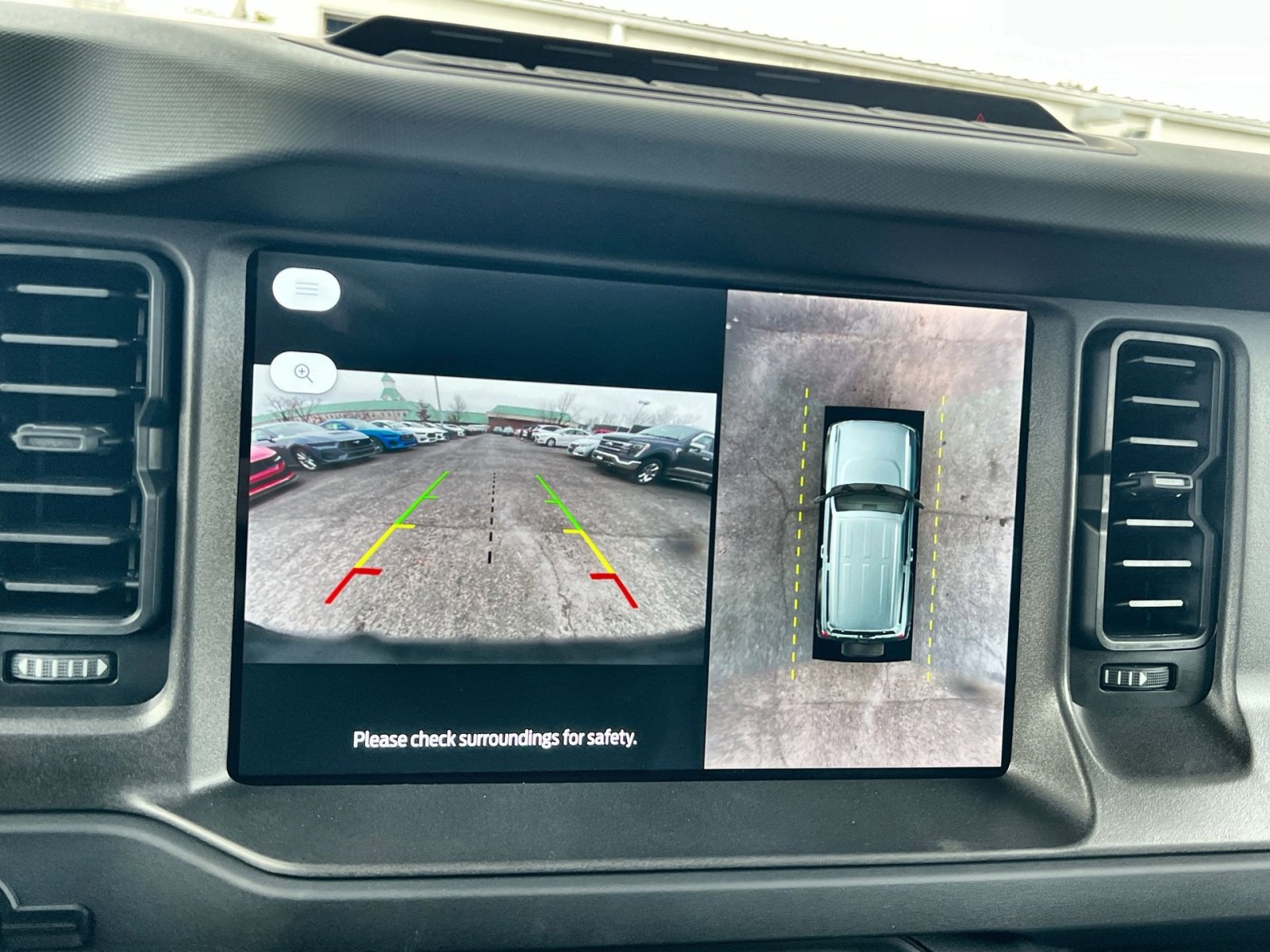 New 2025 Ford Bronco Badlands image 19