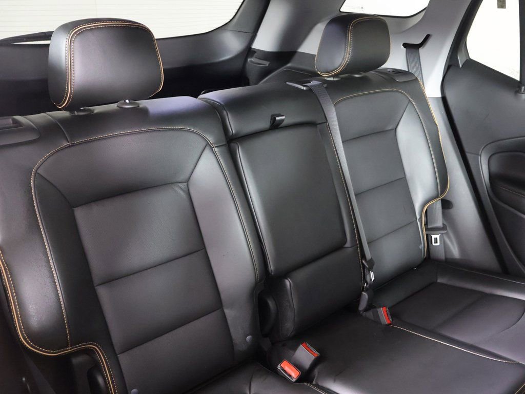 Used 2024 GMC Terrain AT4 w/ LPO, Floor Liner Package image 31