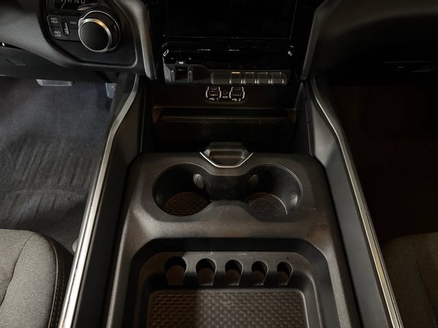 Used 2021 RAM 3500 Big Horn w/ Level B Equipment Group AWD/4WD image 18
