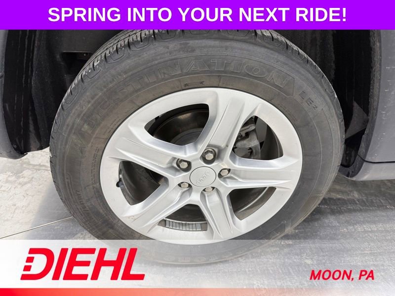 Used 2023 Jeep Compass Latitude image 8