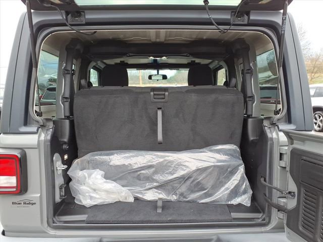 Used 2021 Jeep Wrangler Willys image 6