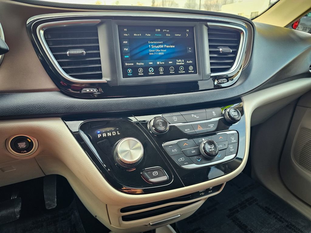 Used 2018 Chrysler Pacifica Touring Plus image 21