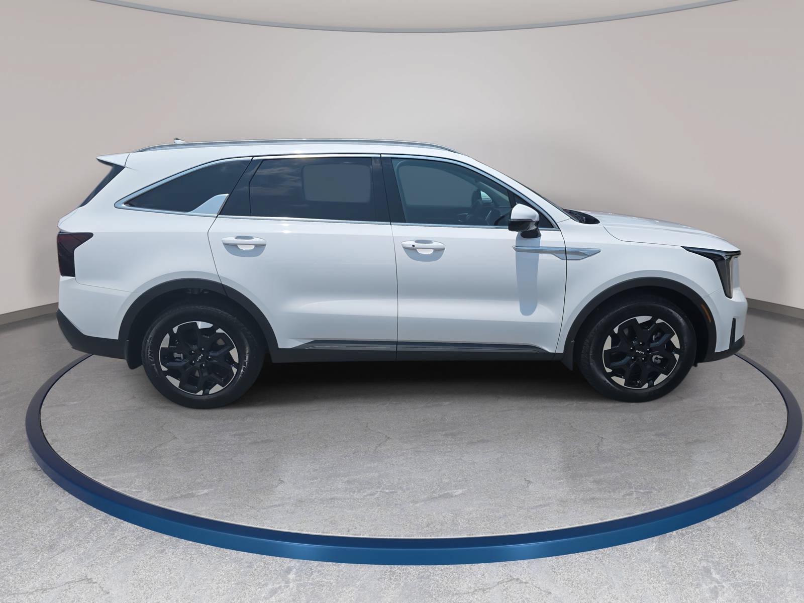 New 2026 Kia Sorento S w/ S Panoramic Sunroof Package FWD image 4