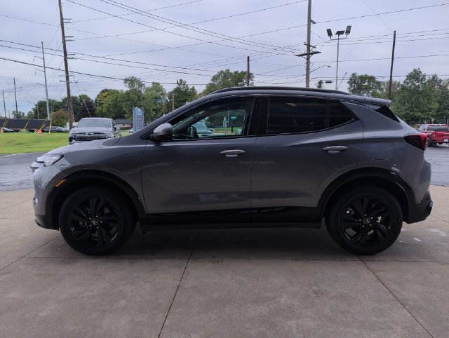 Used 2024 Buick Encore GX Sport Touring w/ Advanced Technology Package AWD/4WD image 5
