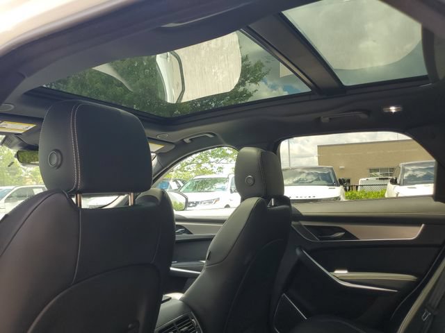 Certified 2026 Jaguar F-PACE R-Dynamic S AWD/4WD image 11