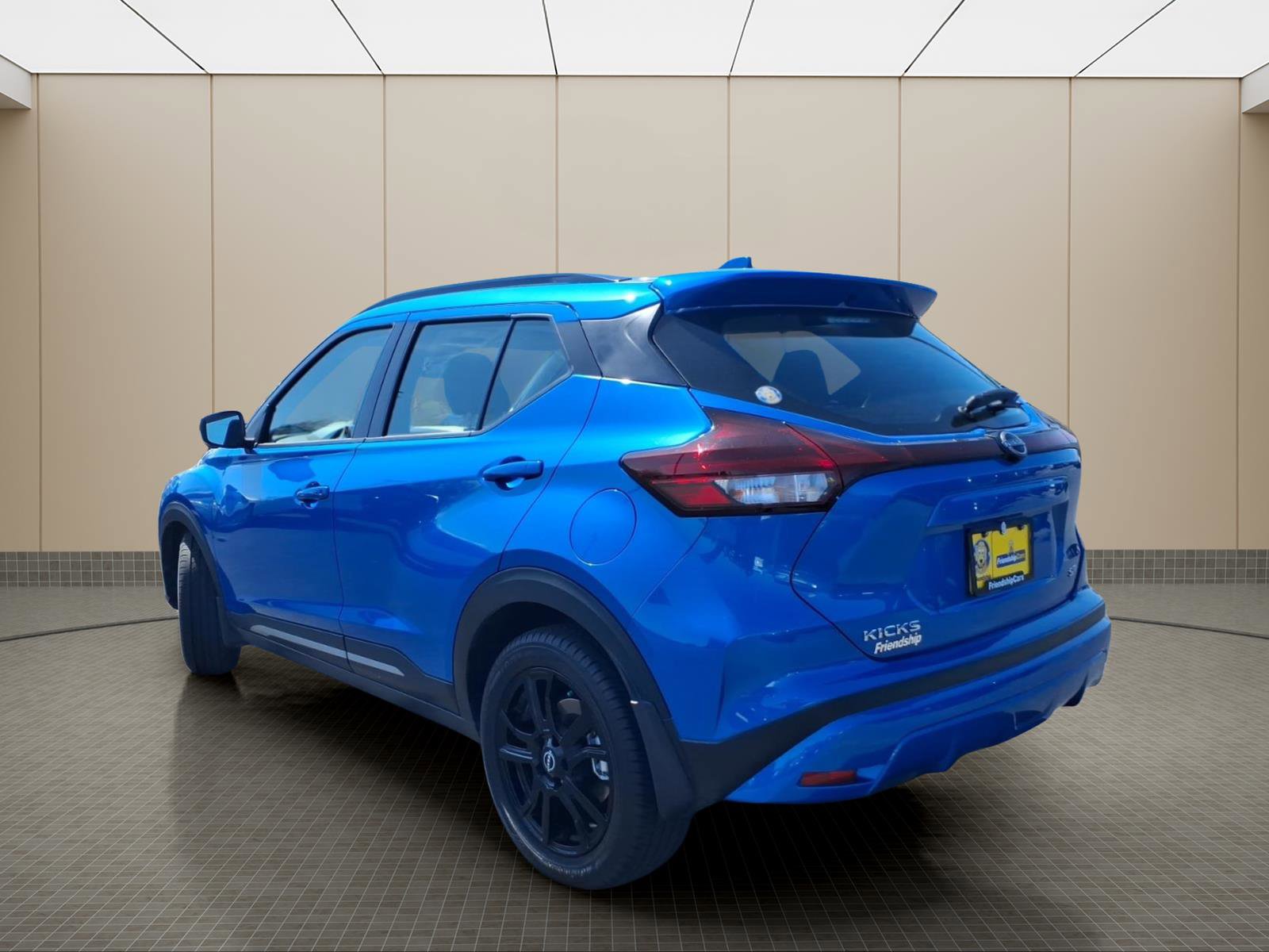 Used 2024 Nissan Kicks SR FWD image 13