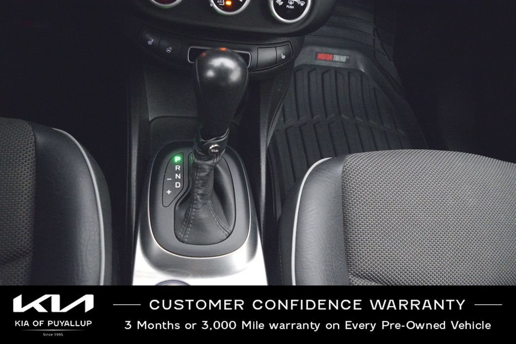 Used 2017 FIAT 500X Trekking w/ Cold Weather Package FWD image 24