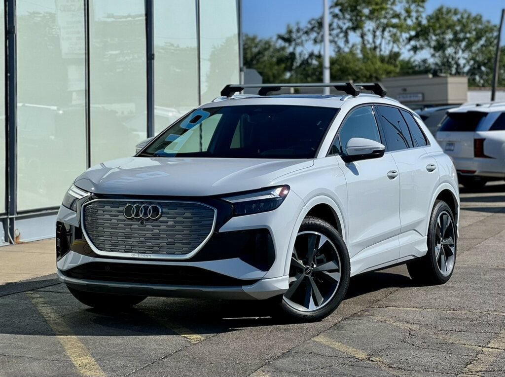 Used 2022 Audi Q4 e-tron Premium Plus w/ Premium Plus AWD/4WD image 33