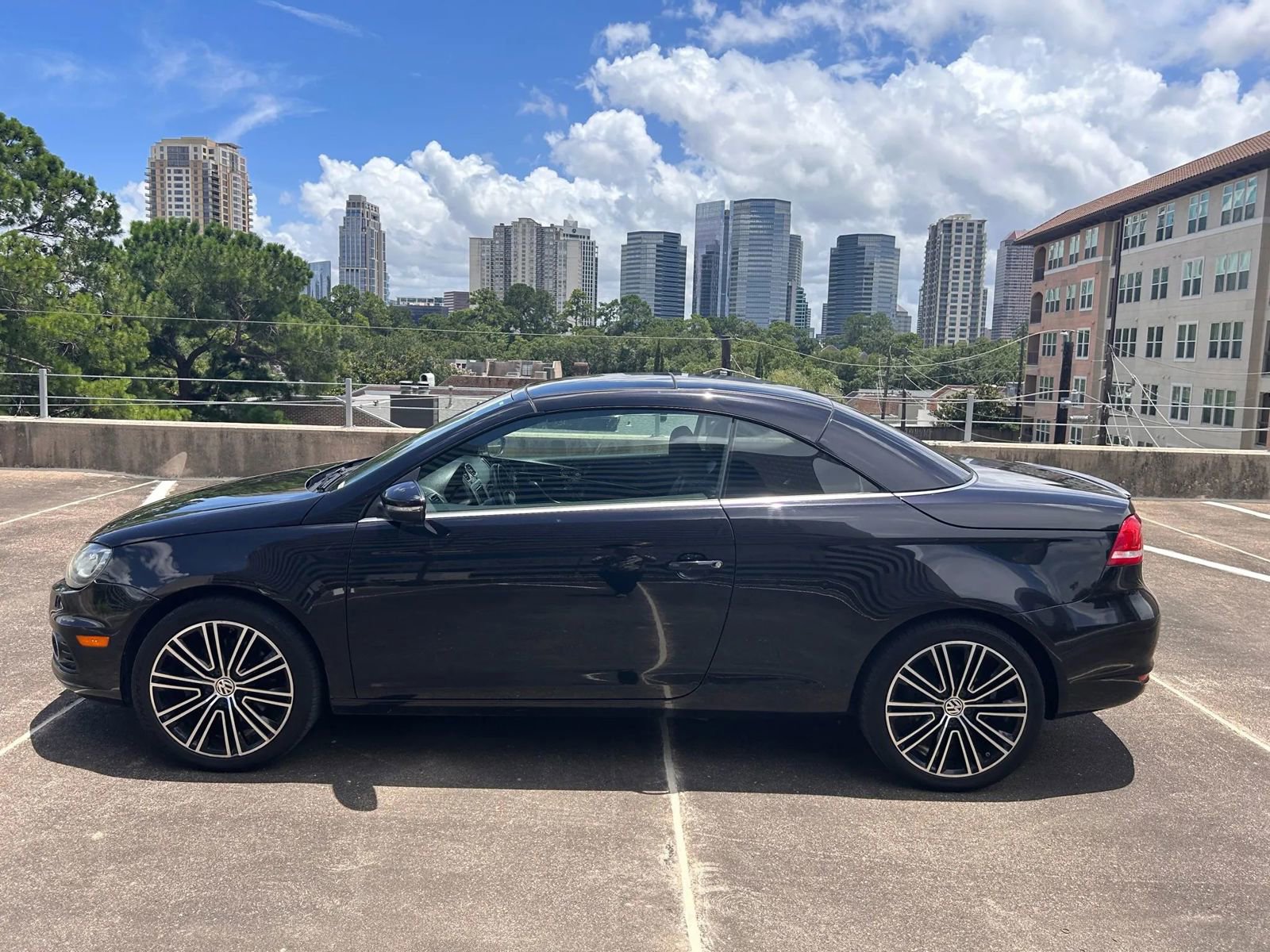 Used 2013 Volkswagen Eos image 6