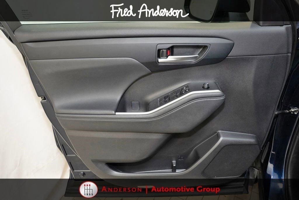 Used 2024 Toyota Highlander XSE image 14