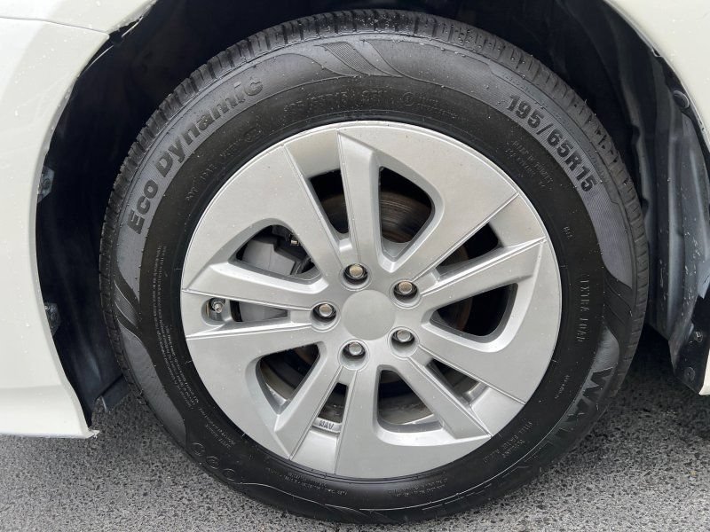 Used 2017 Toyota Prius Two w/ Carpet Mat Package FWD image 18