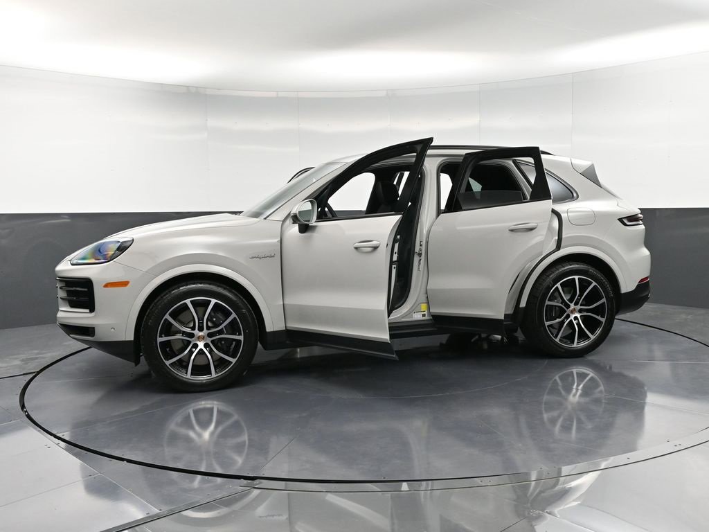 New 2026 Porsche Cayenne E-Hybrid image 37