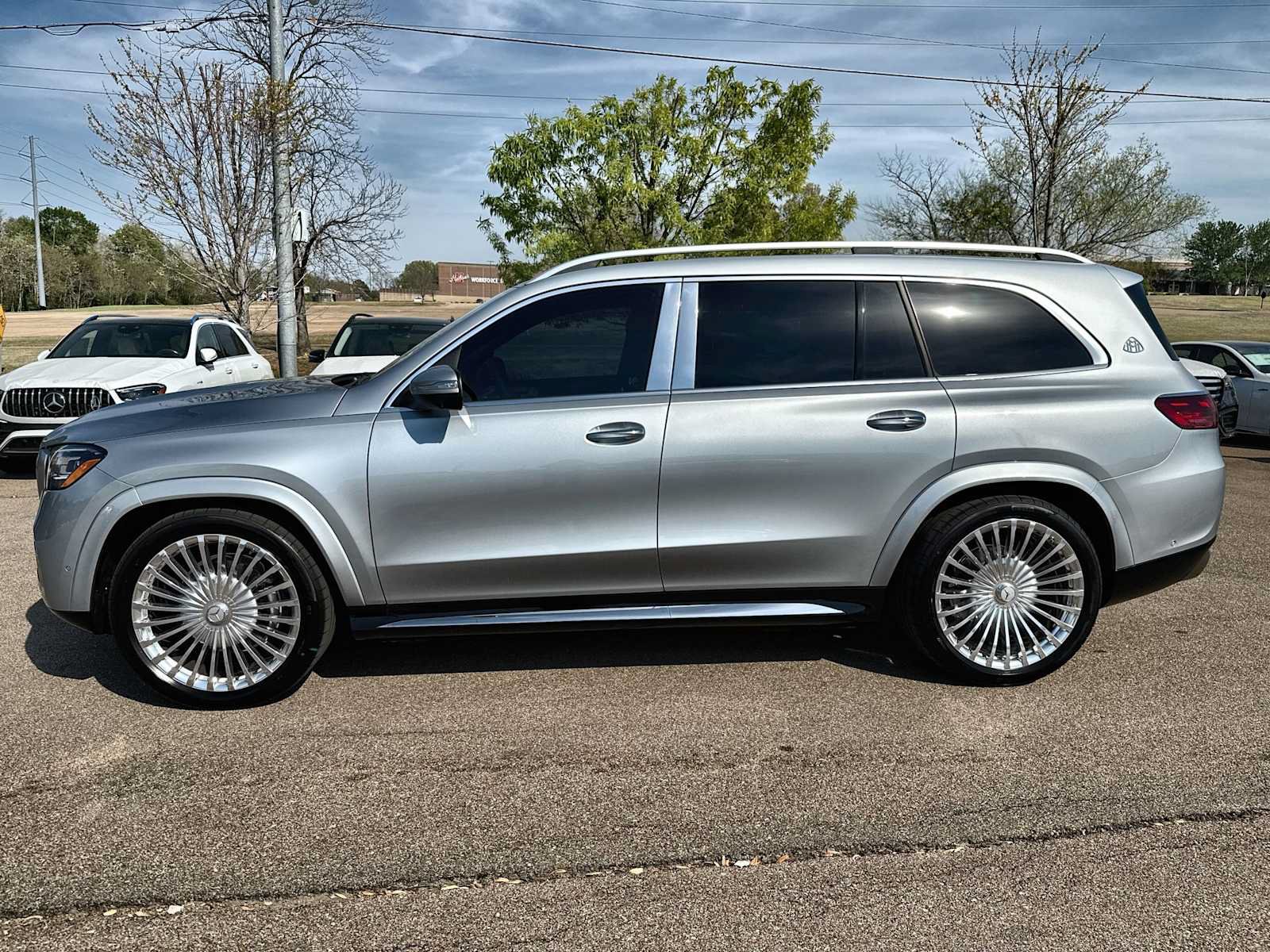 New 2026 Mercedes-Benz Maybach GLS 600 4MATIC image 5