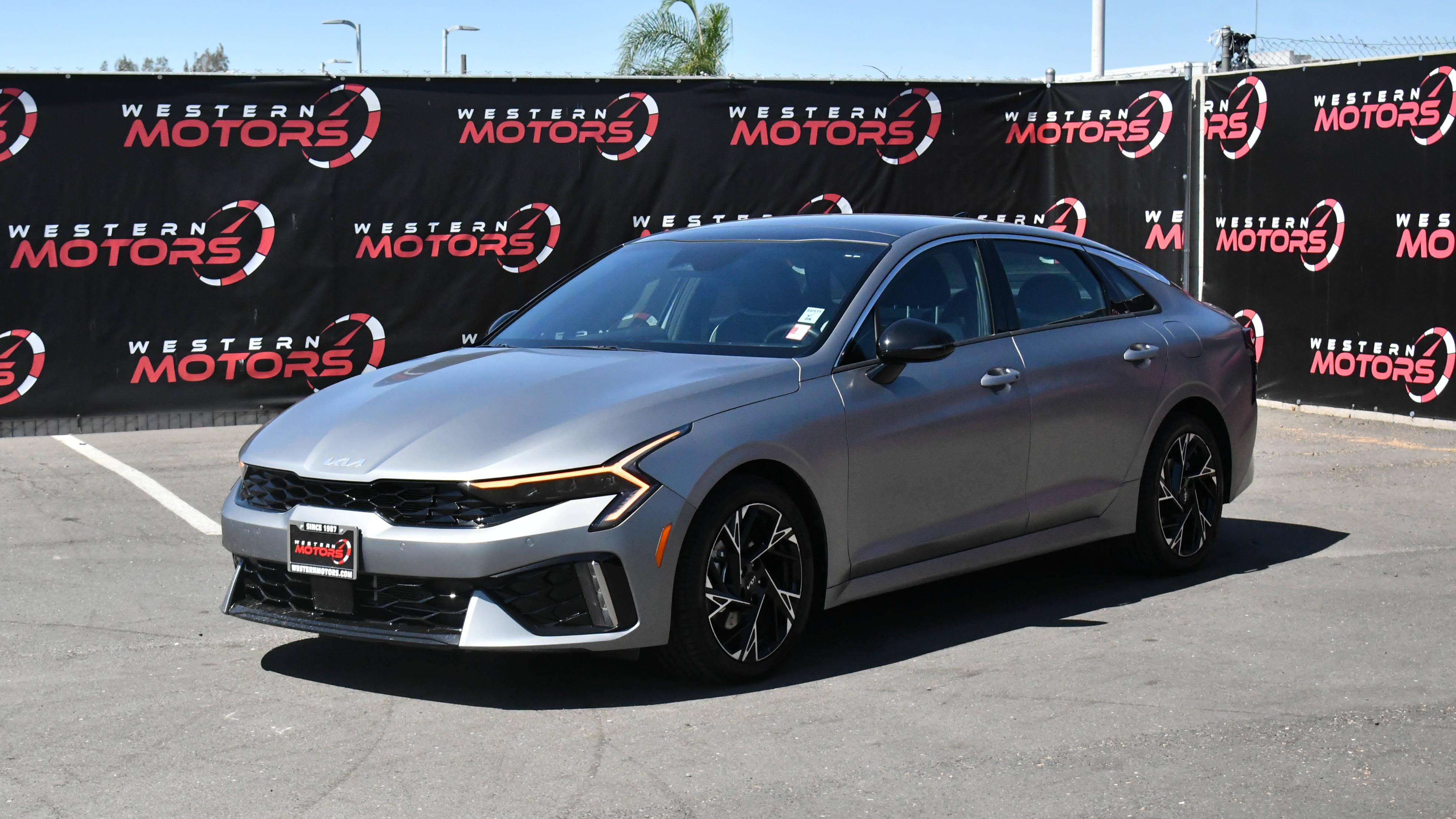 Used 2025 Kia K5 GT-Line w/ GT-Line Premium Package FWD image 3