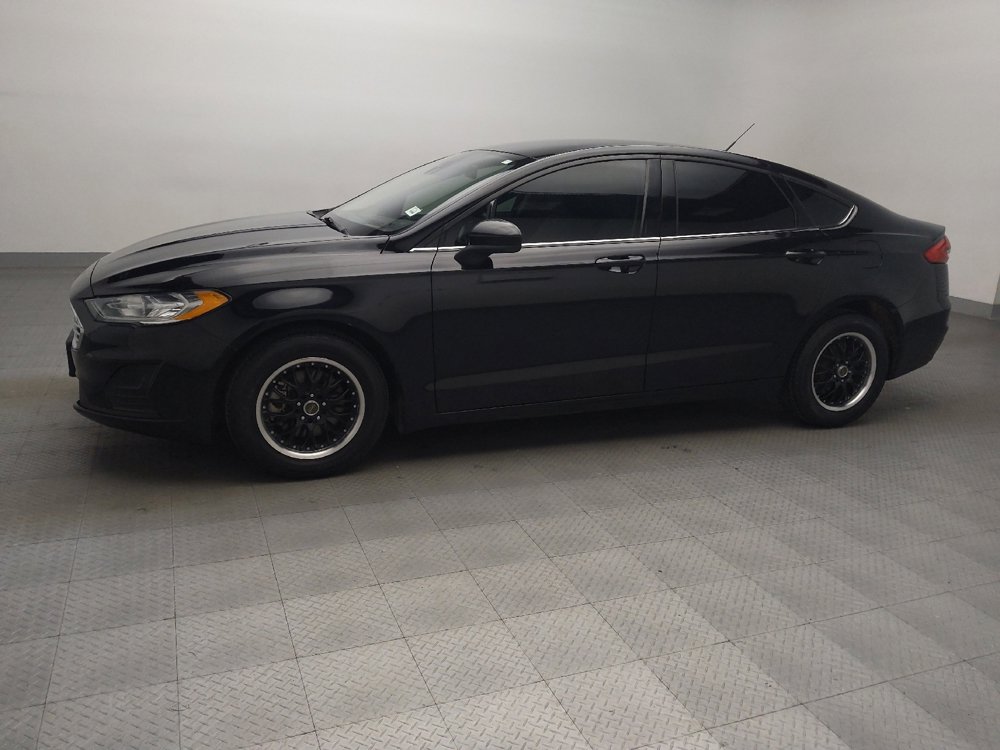 Used 2019 Ford Fusion S image 2