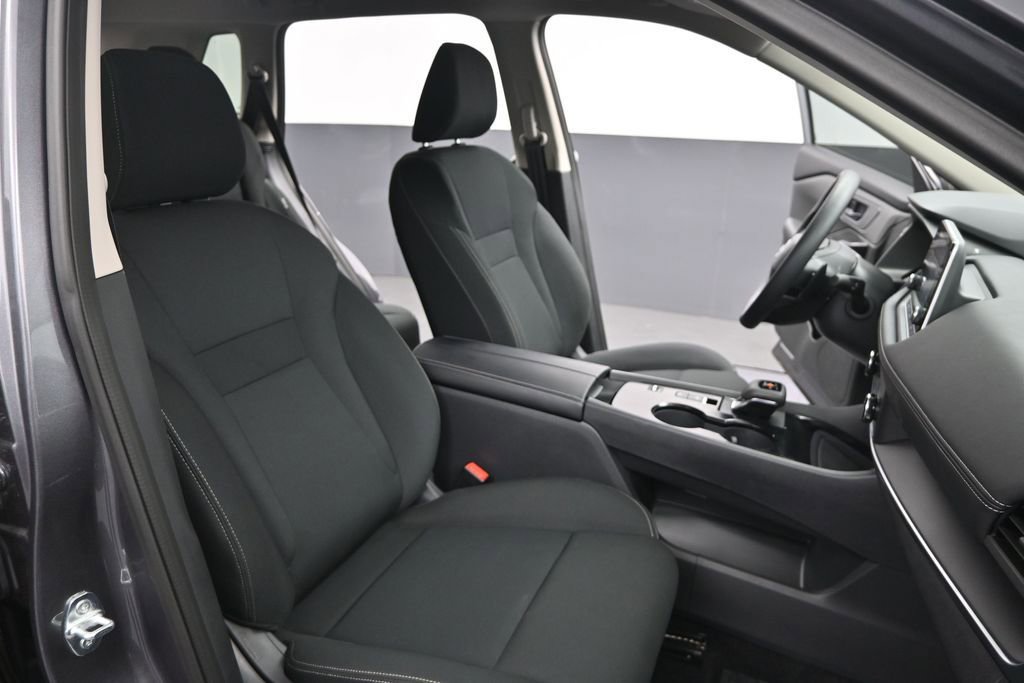 Certified 2026 Nissan Rogue S FWD image 27