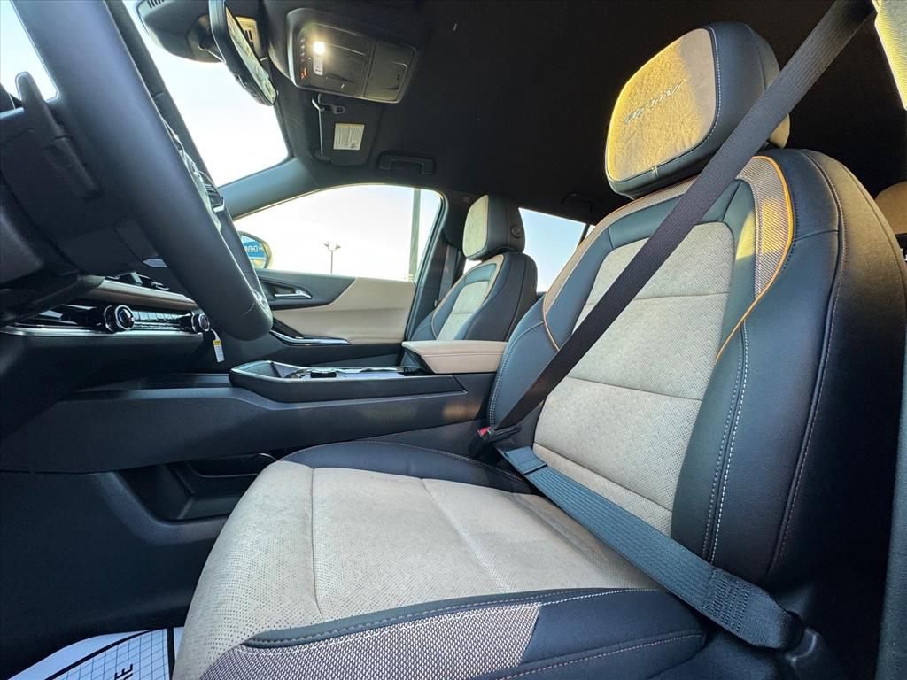 New 2026 Chevrolet Equinox ACTIV w/ Convenience Package III image 14