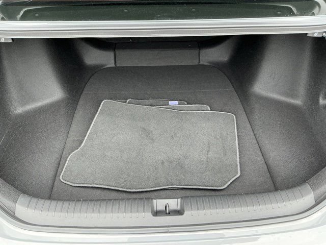 Used 2025 Honda Accord SE image 16
