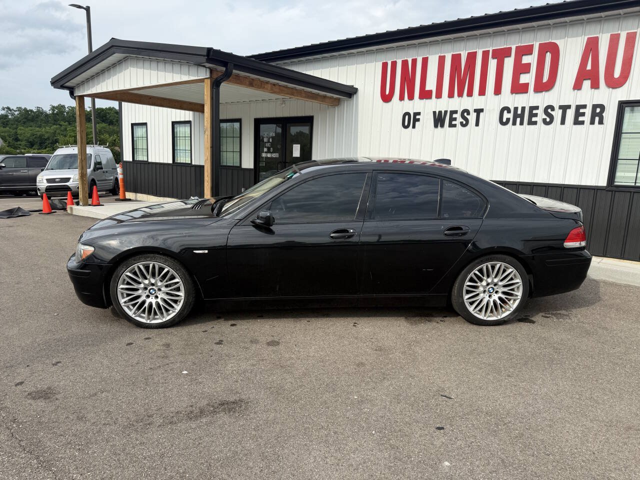 Used 2008 BMW 750i w/ Sport Pkg RWD image 12