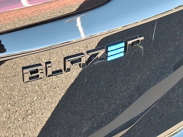 New 2026 Chevrolet Blazer EV LT w/ Midnight/Sport Edition FWD image 10
