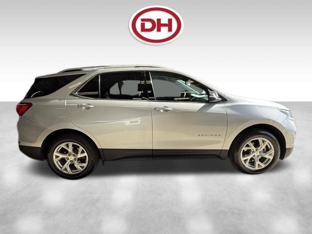 Used 2018 Chevrolet Equinox Premier AWD/4WD image 2
