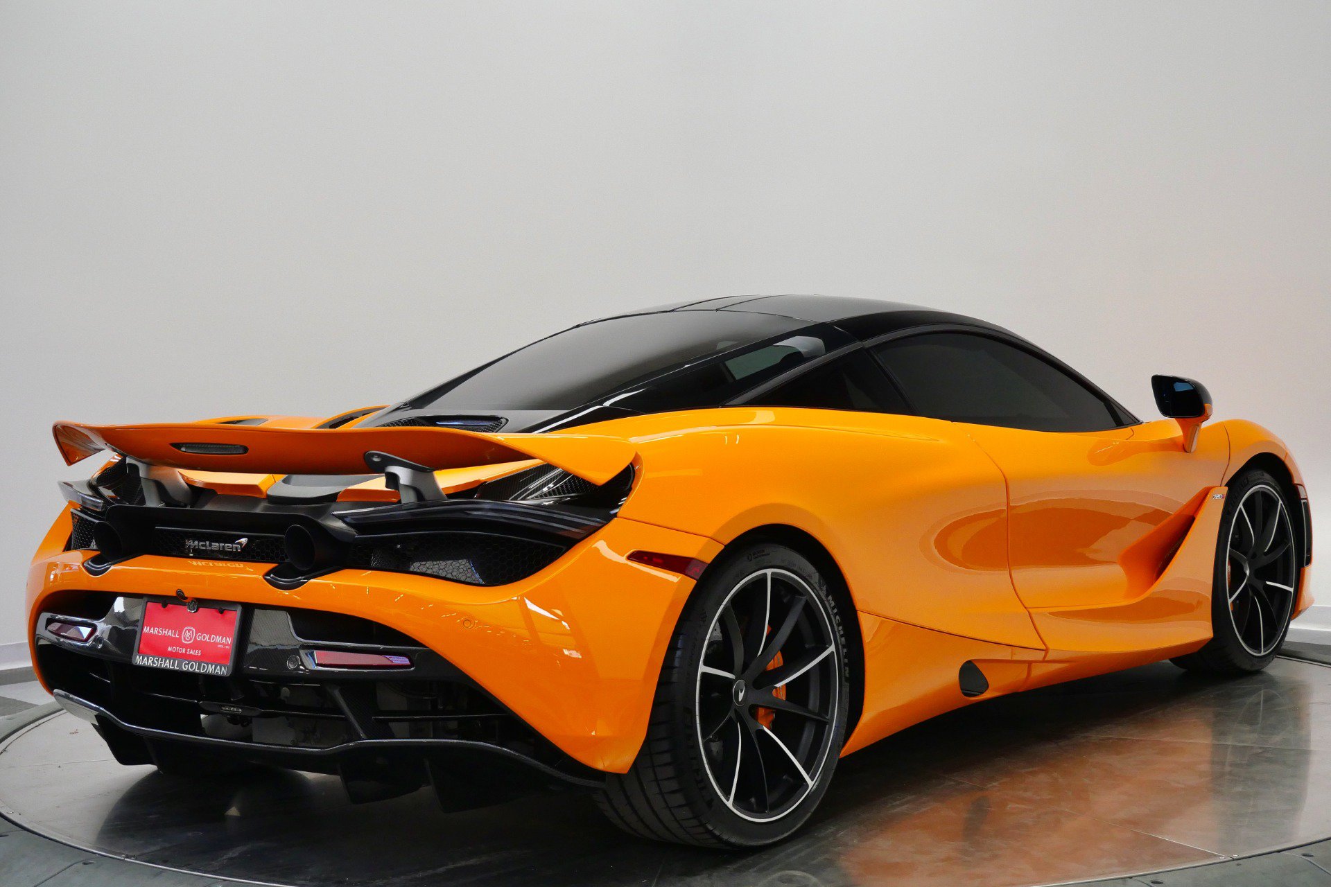 Used 2022 McLaren 720S Performance RWD image 9