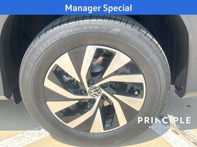 New 2025 Volkswagen Tiguan S image 13