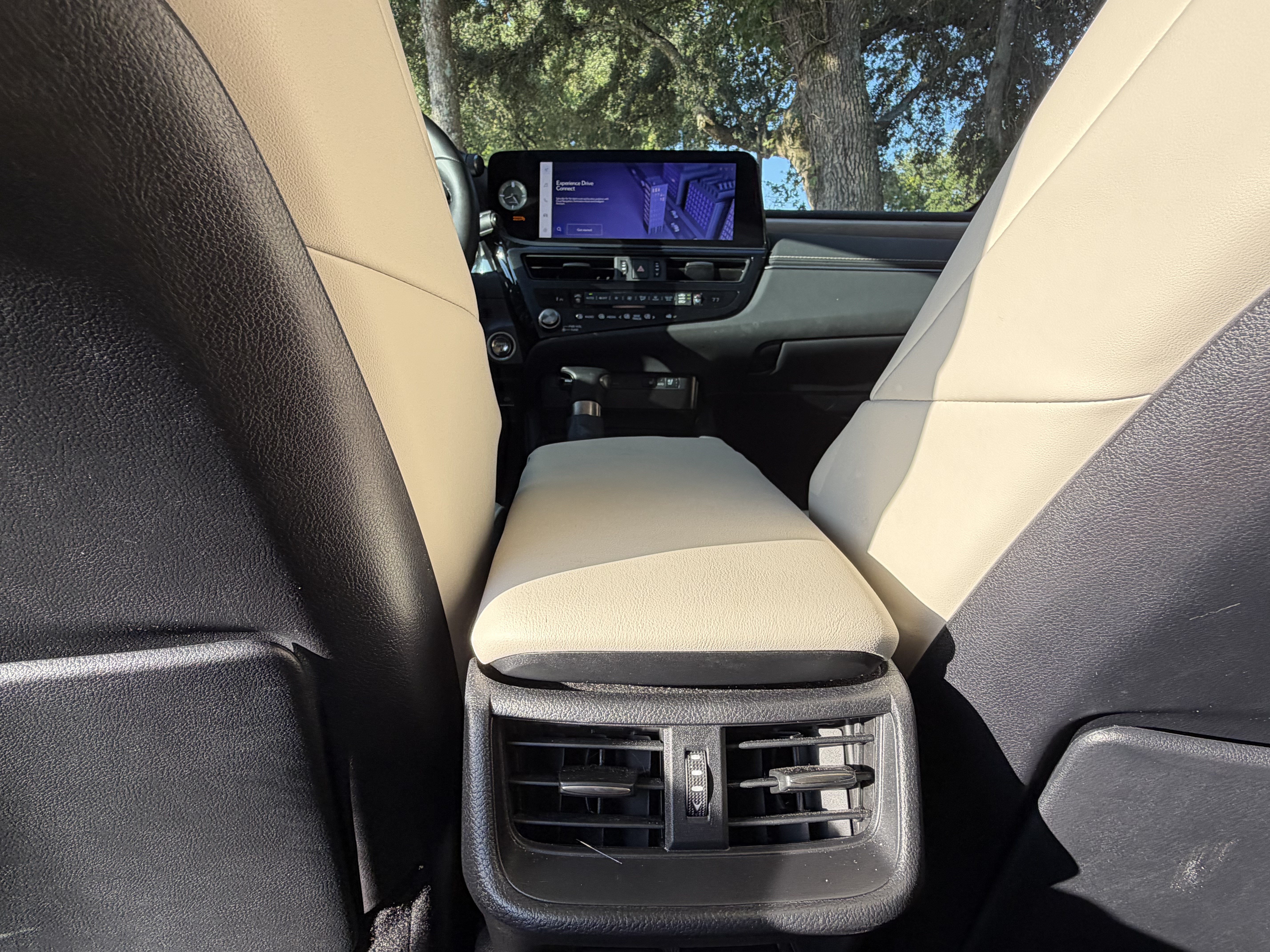 Used 2023 Lexus ES 300h w/ Premium Package FWD image 37