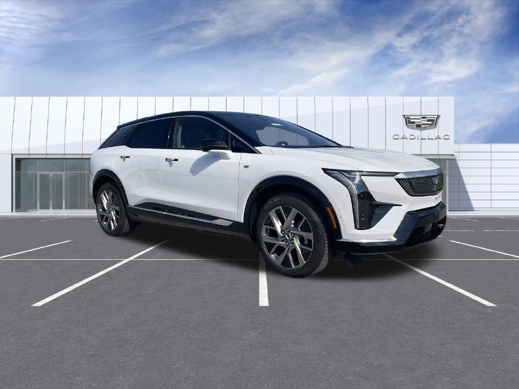 New 2027 Cadillac Optiq Luxury w/ LPO, Floor Liner Package AWD/4WD image 2