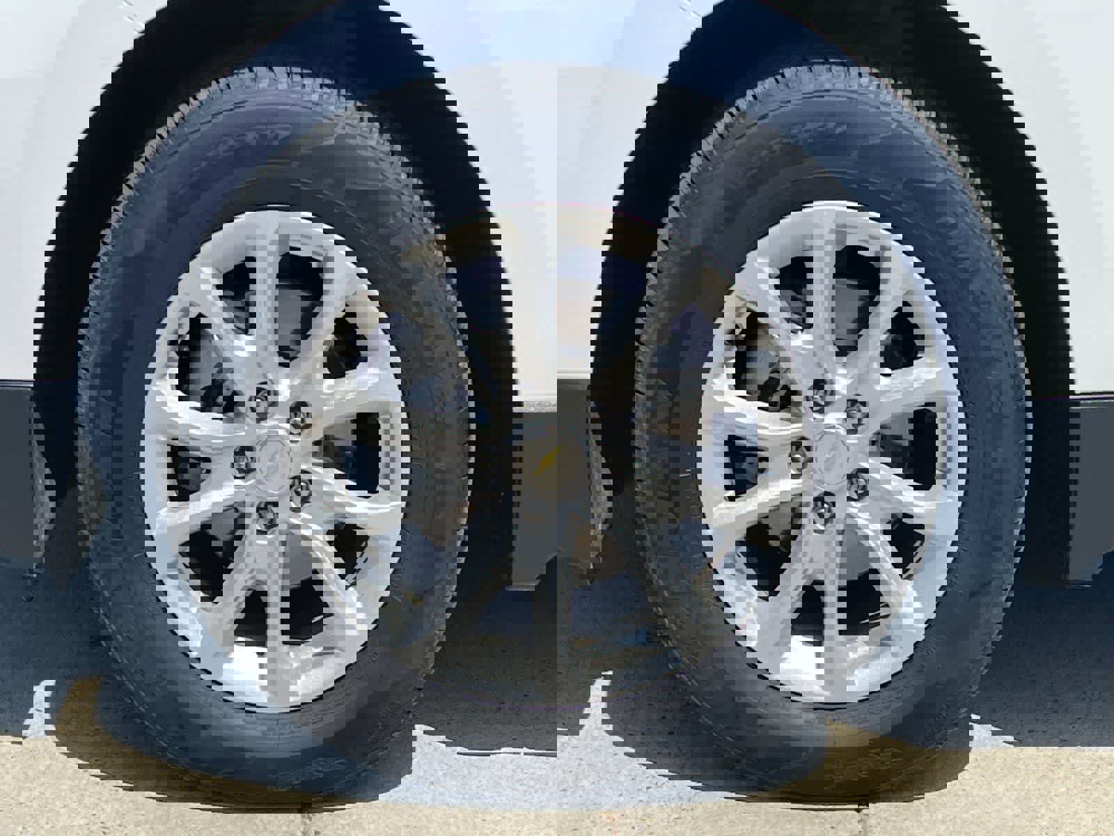 Used 2021 Chevrolet Equinox LT AWD/4WD image 25