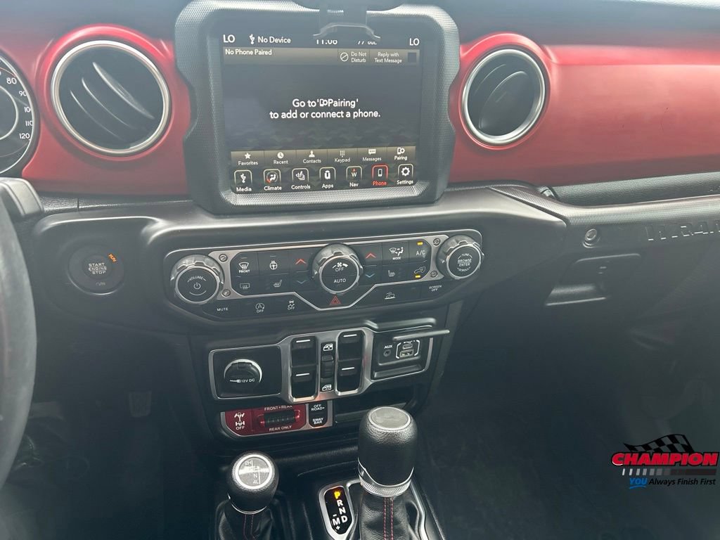 Used 2023 Jeep Wrangler Unlimited Rubicon w/ Cold Weather Group AWD/4WD image 13