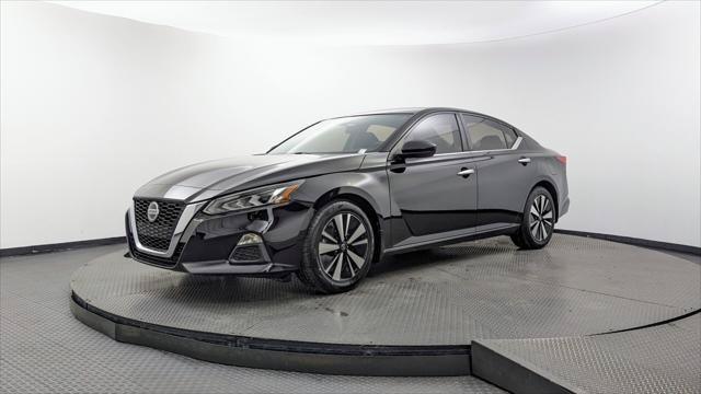 Used 2022 Nissan Altima 2.5 SV FWD image 2